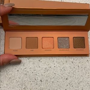 💖HOST PICK💖 Urban Decay “Lightbeam” eyeshadow palette